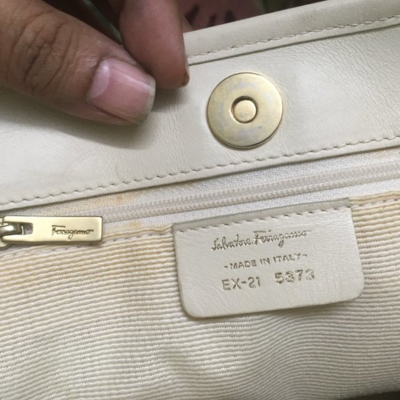 Authentic Salvatore Ferragamo Handbag - Picture 11 of 16
